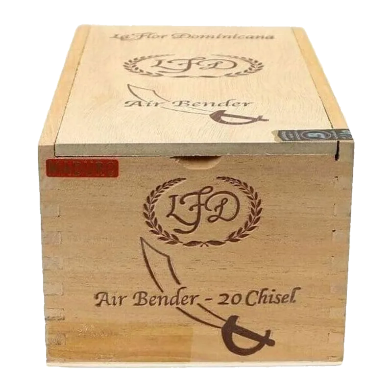 La Flor Dominicana Air Bender Chisel Maduro