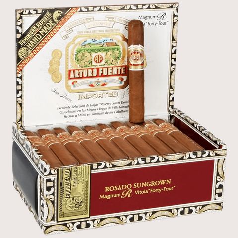Arturo Fuente Magnum R (Rosado Sungrown) Vitola 44