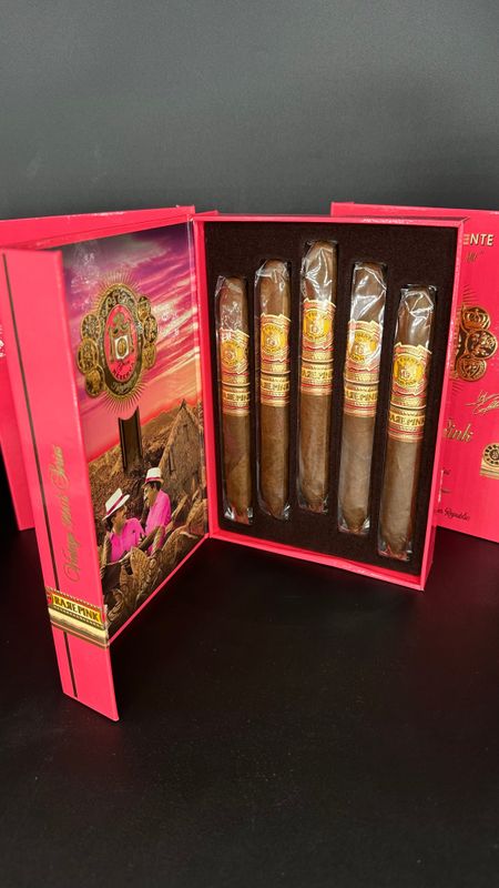 Arturo Fuente Rare Pink Signature 5 Pack