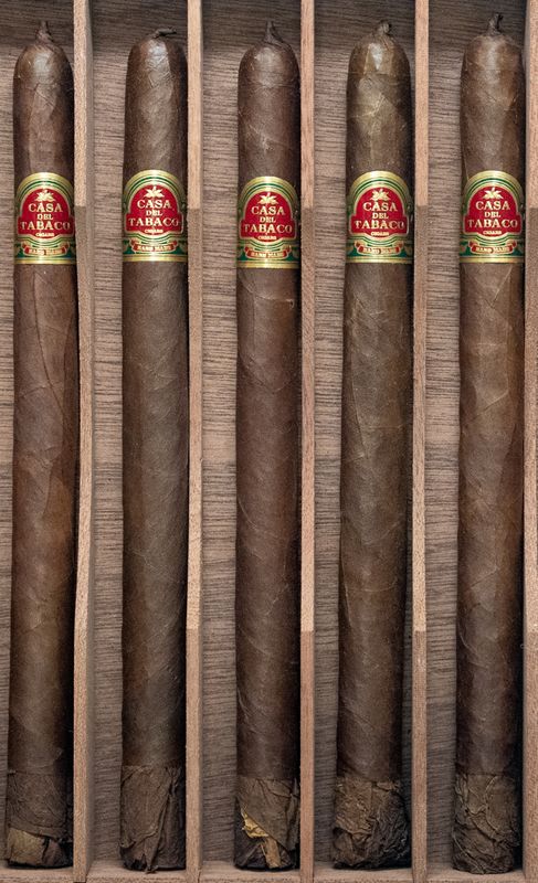 Juan De Leon Casa del Tabaco Lancero