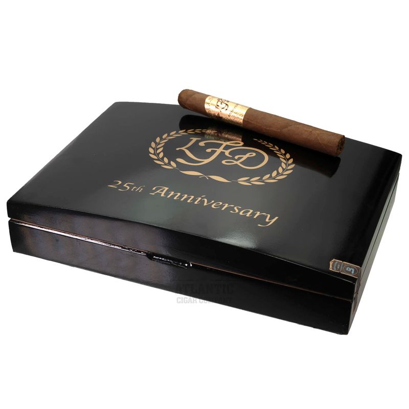 La Flor Dominicana 25th Anniversary