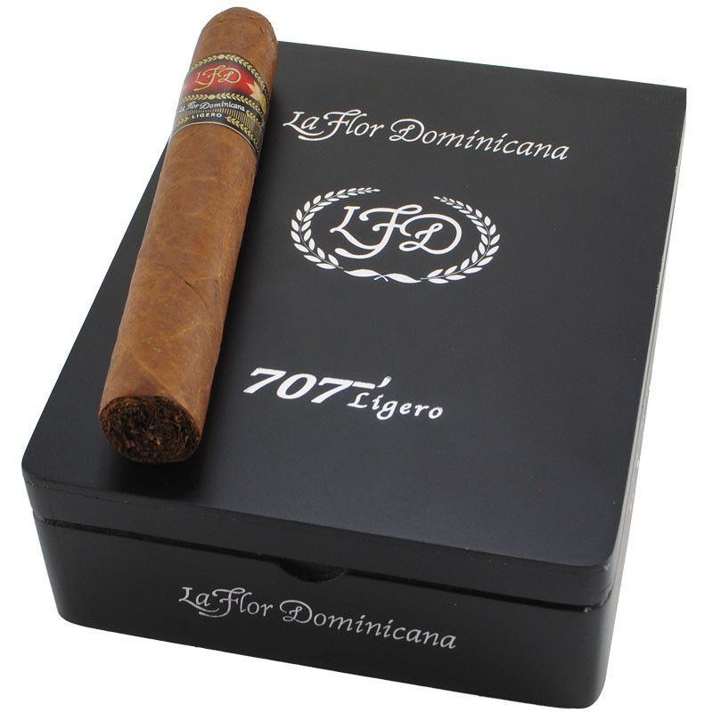 La Flor Dominicana Ligero 707